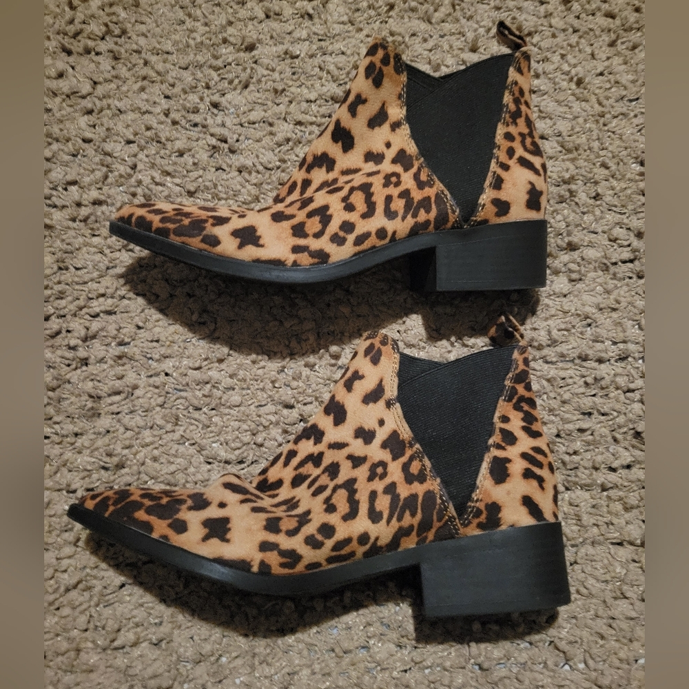 🔥🔥HP🔥🔥12-19-24🔥🔥WOMENS A NEW DAY LEOPARD PRINT ANKLE BOOTS SIZE 6 - Picture 8 of 12